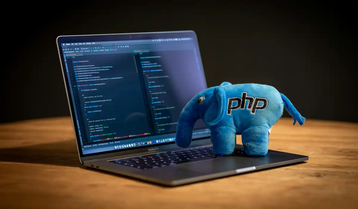 elephant php